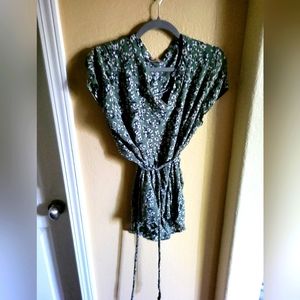 Green maternity tunic, size M